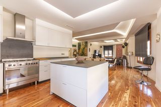 Appartamento in Meliana. Espectacular piso de 160 m totalmente reformado con terraza en e