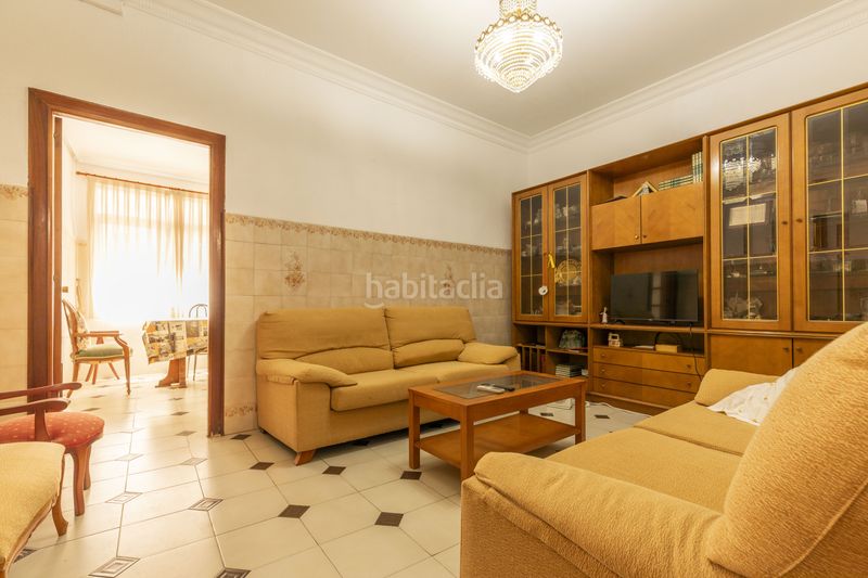 Foto f61fa0dc-71e0-478d-b435-120a92363873. Casa a Foios