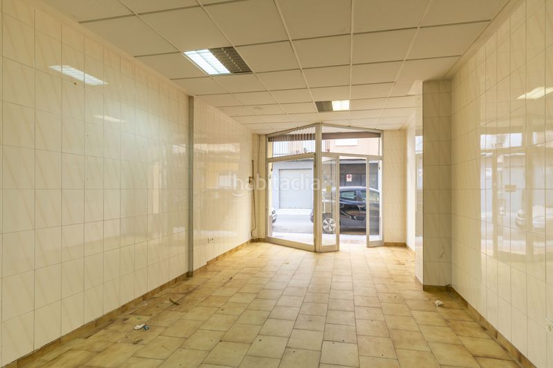 Foto 2b0bdccd-05c1-47b7-91fa-7644566c9011. Local comercial a Foios
