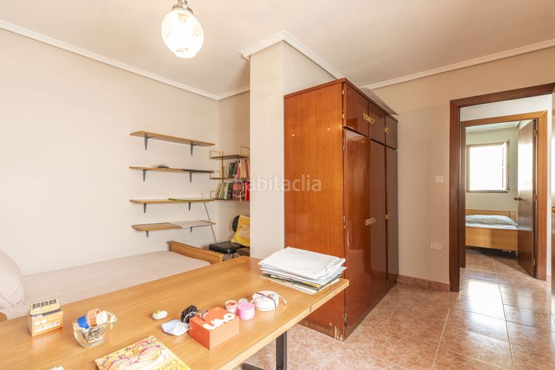 Foto ee85641b-4fbe-4767-ac26-ae73787c8f3d. Pis a Meliana
