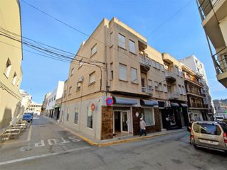 Building  Calle mestre serrano