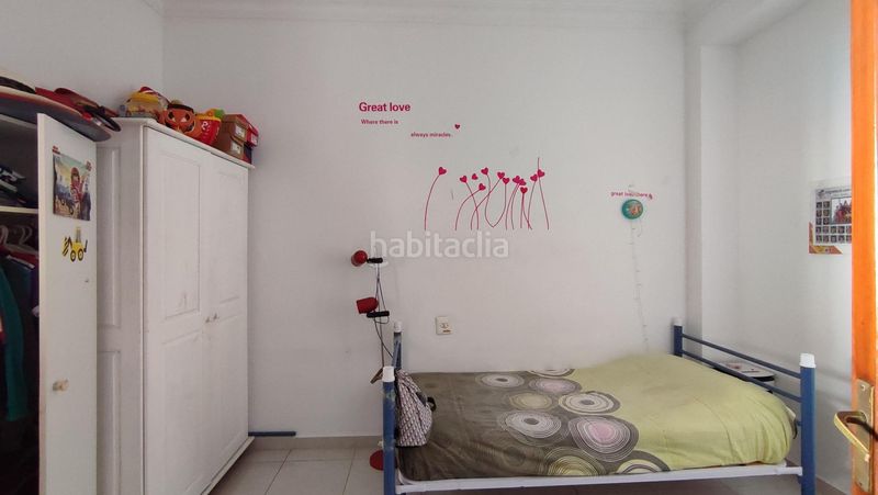 Foto e78422f5-11e2-4580-9f7b-d1a980a9dbf6. Edificio in Pedreguer