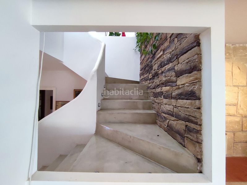 Foto e5ddcdce-e214-4e1d-b65a-feaf90ebb6a1. Xalet amb calefacció aparcament piscina a Urbanizaciones Gandia