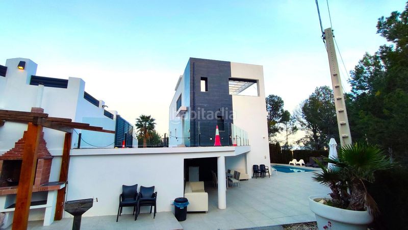 Foto 3499d962-6494-43dd-be0b-6d126779c68a. Xalet amb aparcament piscina a Oltamar - Cucarres Calp
