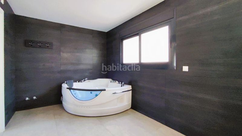 Foto 8446fb0e-9ced-4665-b249-1bd865b29731. Xalet amb aparcament piscina a Oltamar - Cucarres Calp
