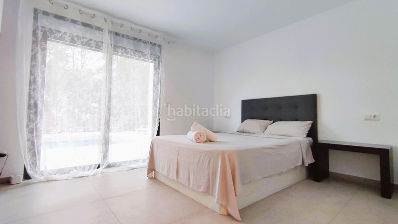 Foto c9672c94-5f95-43d8-acf4-d7ca390fe3b7. Xalet amb aparcament piscina a Oltamar - Cucarres Calp