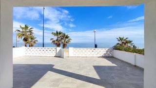 Chalet  Avenida mar mediterrania de la. Se vende chalet en la playa de miramar valencia