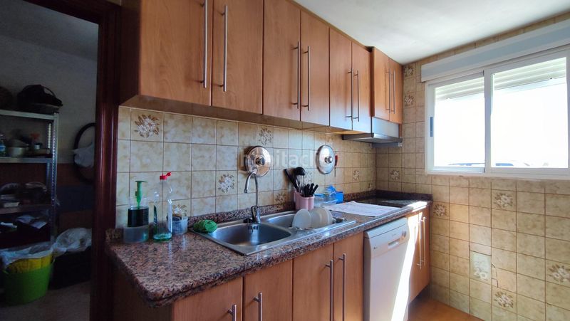 Foto a241dea4-55b9-4f05-89f5-b357a33ac120. Casa aparellada amb aparcament a Grau de Gandía-Marenys de Rafalcaid Gandia