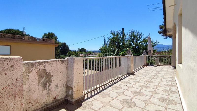 Foto b3de3da4-ae4a-49ad-a093-97d67d6f0ec4. Chalet exclusivo chalet con amplios espacios y comodidades en Palma de Gandía