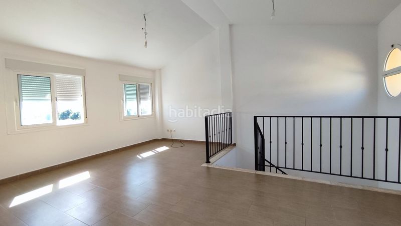 Foto 140d6843-91df-493d-9958-0efd295e3068. Maison jumelée avec parking piscine dans Palma de Gandía