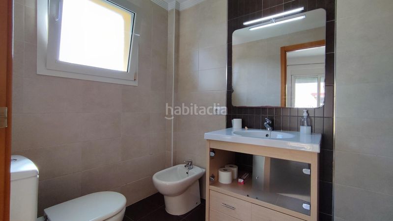 Foto f167b3be-9cf4-49c1-b5c2-f6545d86c175. Maison jumelée avec parking piscine dans Palma de Gandía