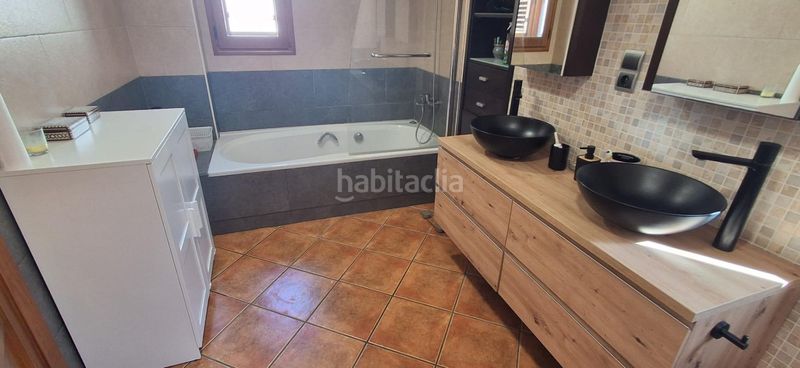 Foto a9dc77ef-dcee-4fce-9155-9bc151568bb4. Casa amb aparcament a Tavernes de la Valldigna