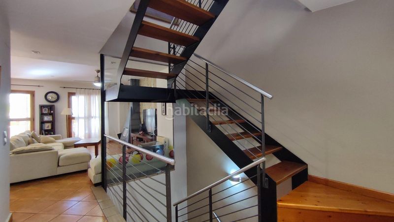 Foto f9f6dedf-8681-45d0-b06f-8b35ced36803. Casa amb aparcament a Tavernes de la Valldigna