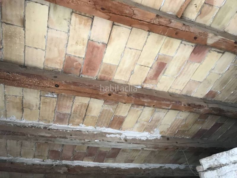 Foto a69d5787-e776-4c3f-8924-96a5be4e6397. Casa amb calefacció aparcament a Cervera