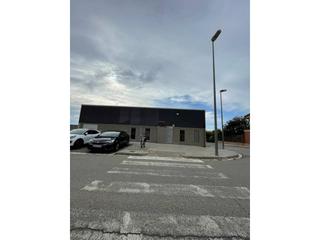 Local Comercial  President tarradelles. Local en venta en cervera
