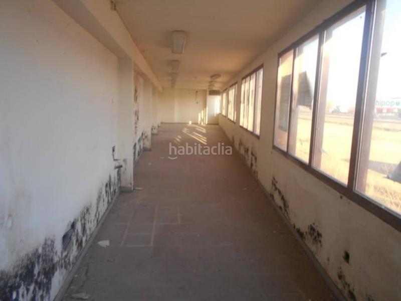 Foto 473887dc-ee6d-4d6b-b433-eeba61467dd8. Industrial building in Alcarràs