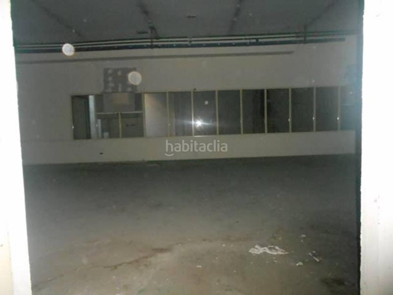 Foto c0c3d4a9-e32a-42eb-bf86-0fc21a0e6145. Industrial building in Alcarràs