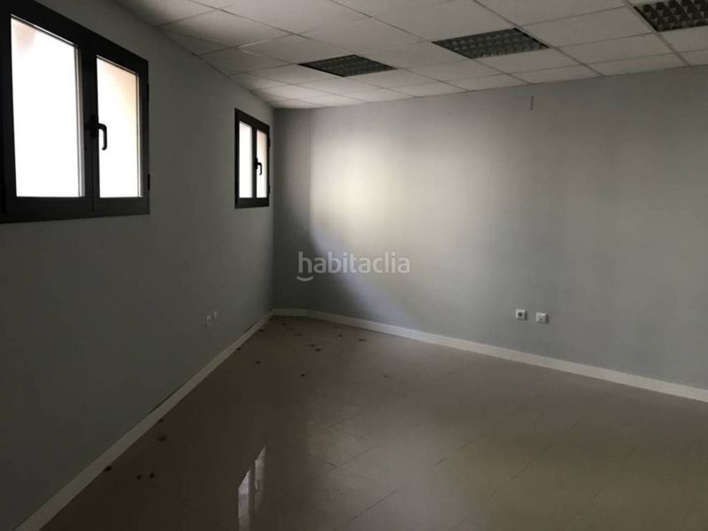 Foto beffcfbb-b8b5-4284-b922-fbf40086315e. Lloguer oficina a Cervera
