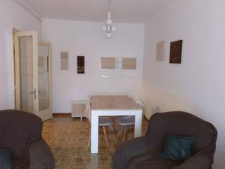 Rent Flat  Zona alta. Piso en alquiler temporal en centre històric