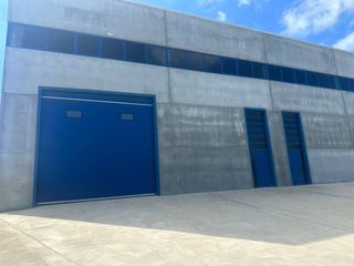 Nave industrial  Avenida polígono industrial. Nau comercial en venta en cervera