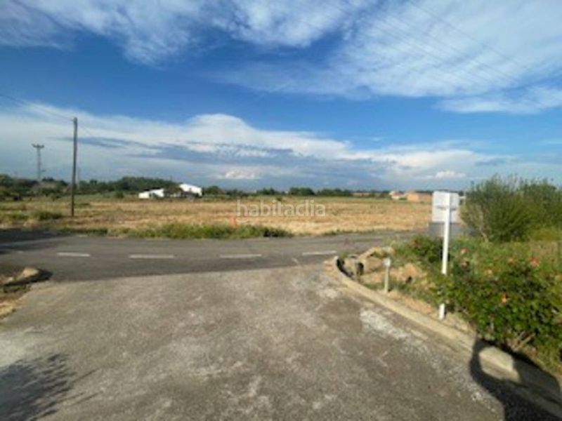 Foto a07e4502-5fbb-4d3a-a85f-926fe4448032. Xalet amb calefacció aparcament piscina a Llívia Lleida