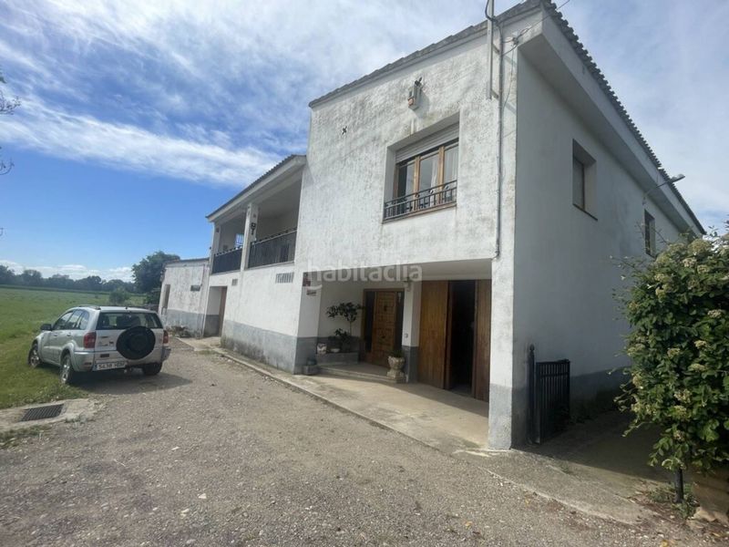 Foto 9fa18138-ebbc-4171-aabc-dde3c9d36017. Casa amb calefacció aparcament a Pardinyes Lleida