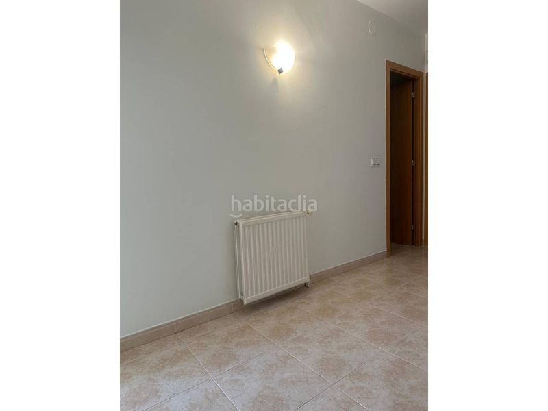 Foto 930af71c-94d8-4bd0-bdfe-3658e8cd9529. Casa amb calefacció aparcament a Cervera