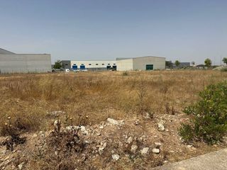 Solar industrial  Avenida osona. Terreno industrial en venta en cervera