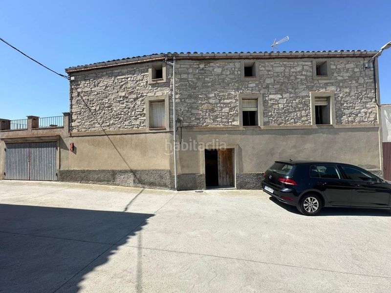 Foto 454bf531-81b0-4f6a-b06f-e2b056f290af. Casa amb aparcament a Ribera d´Ondara