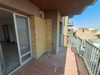 Appartement  Calle segle xx. Piso en venta en tàrrega con gran superficie y muchas posibilida