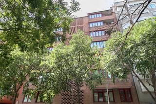 Piso  Carrer de lepant. Amplia vivienda junto a la sagrada familia.