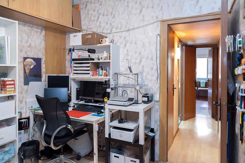 Foto 8e56995d-def3-400e-8183-8b44692cb52c. Piso  para reformar en ronda guinardo en La Salut Barcelona