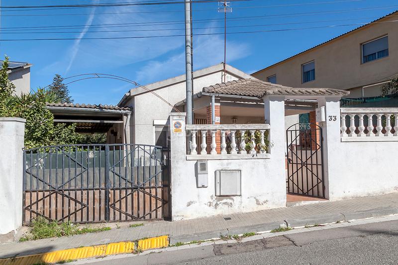 Foto 0d913963-9ae9-4293-8ef7-9aedeb9ef7ae. Casa con riscaldamento parcheggio in Santa Maria-Terra Nostra Montcada i Reixac