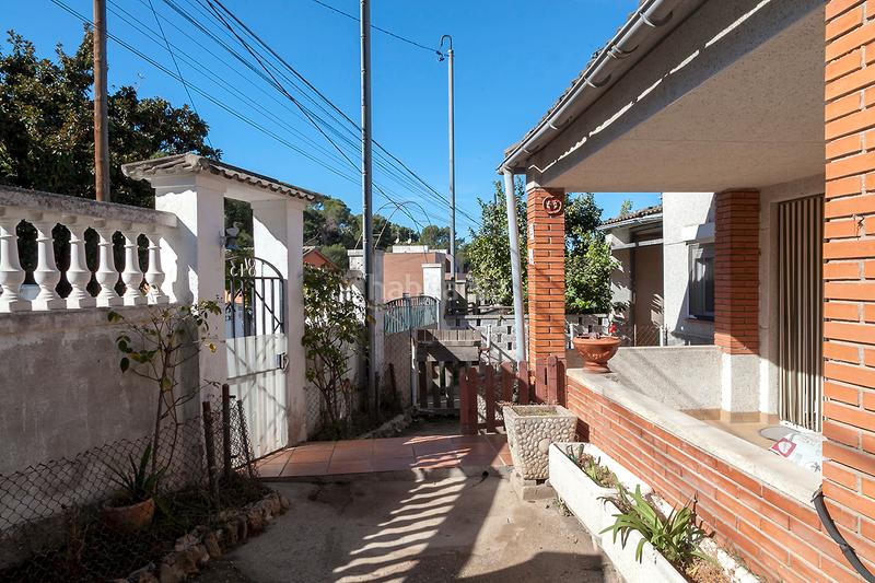 Foto 18158a35-c983-42be-80df-e80d67b0daf8. Casa con riscaldamento parcheggio in Santa Maria-Terra Nostra Montcada i Reixac