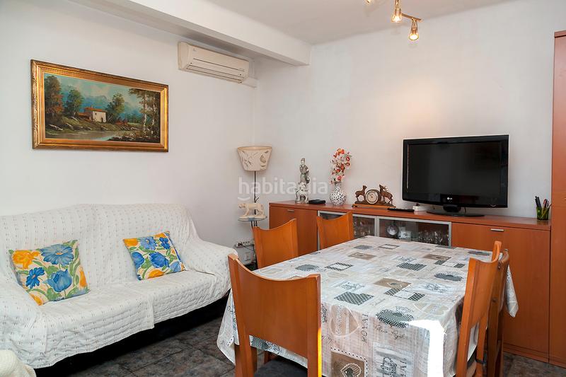 Foto 527b424c-1ce5-4efd-a672-1f19813cd211. Casa con riscaldamento parcheggio in Santa Maria-Terra Nostra Montcada i Reixac