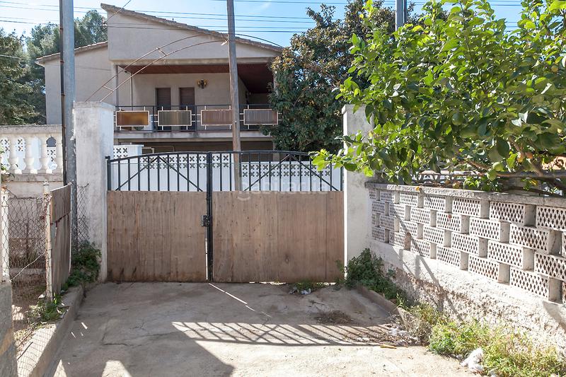 Foto 78a08741-bee2-4cb7-a9bc-85095715c3c1. Casa con riscaldamento parcheggio in Santa Maria-Terra Nostra Montcada i Reixac