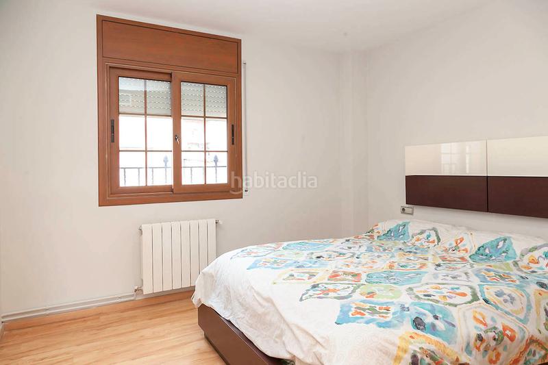 Foto 115b6f68-d0d8-4628-92c9-9b763a632ba0. Casa adosada en Estruch-Eixample Prat de Llobregat (El)