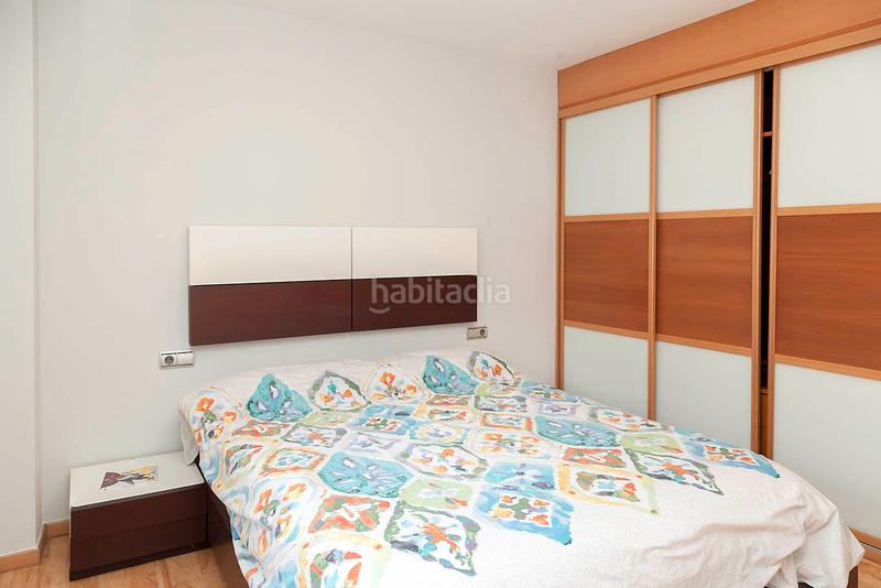 Foto 61328d36-61f8-49f8-baff-0a949866f655. Maison jumelée avec cheminée chauffage parking dans Prat de Llobregat (El)