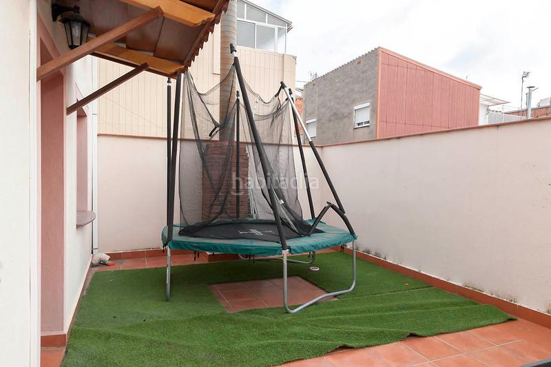 Foto 04c9d629-ea40-4445-9c52-b217c3dcb3f6. Semi detached house with fireplace heating parking in Prat de Llobregat (El)