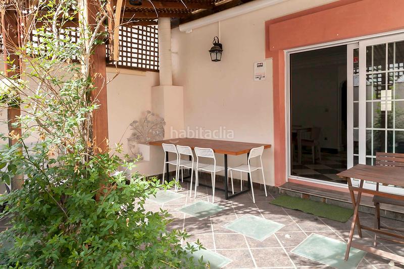 Foto 3ad3024f-2a4e-43ae-af87-09d1511c61fe. Semi detached house with fireplace heating parking in Prat de Llobregat (El)