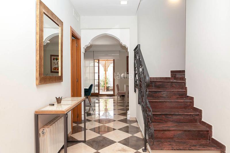 Foto f2e6a131-26e6-4b59-b01a-b181672009e9. Semi detached house with fireplace heating parking in Prat de Llobregat (El)