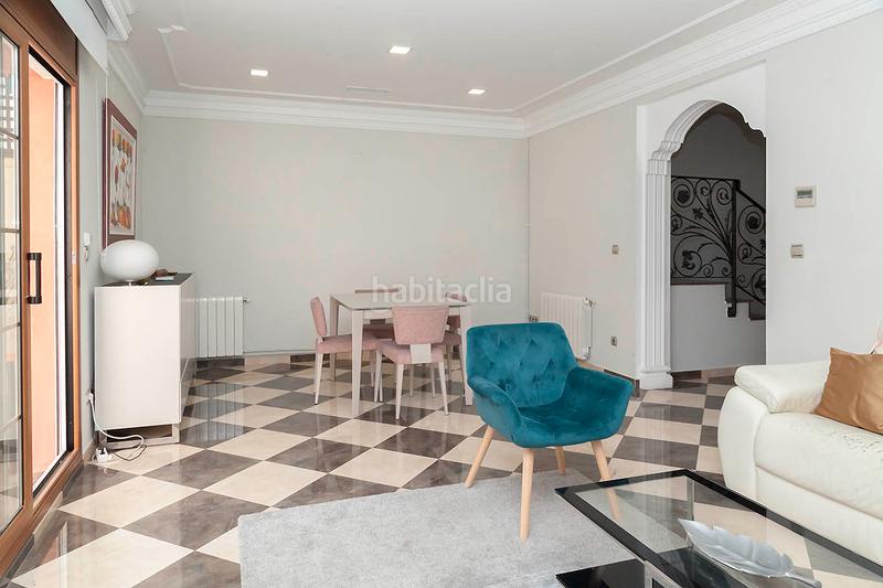 Foto faeaf254-49fd-446c-ac9c-575c0acfa87f. Semi detached house with fireplace heating parking in Prat de Llobregat (El)