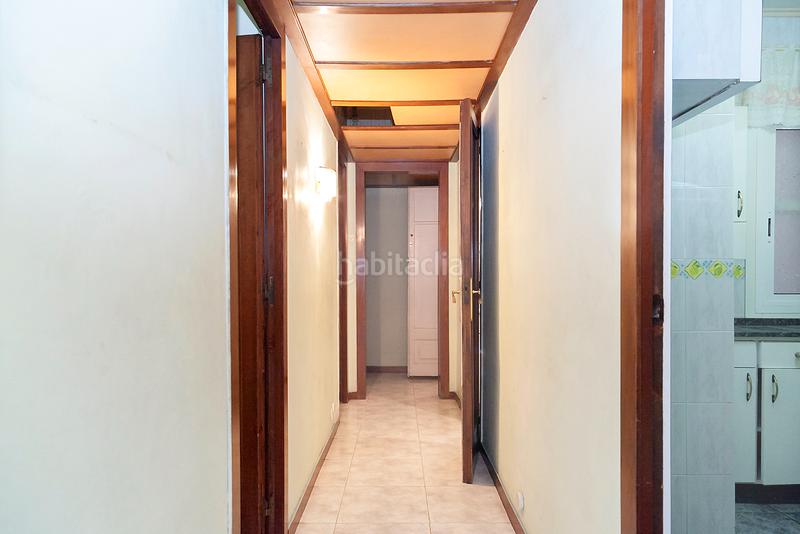 Foto bdca9ad0-a040-47c7-afb2-a78d13b48fef. Etagenwohnung in carrer de siracusa 13 in Vila de Gràcia Barcelona