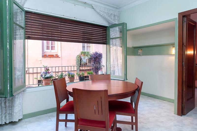 Foto 1560e02a-a2bd-42e0-9d10-6624a2515d67. Piso en carrer de siracusa 13 en Vila de Gràcia Barcelona