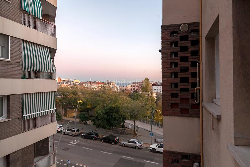 Foto 29e4245f-5891-49b2-b24d-9cb1581c1617. Appartamento in carrer de les camèlies 99 in Baix Guinardó Barcelona