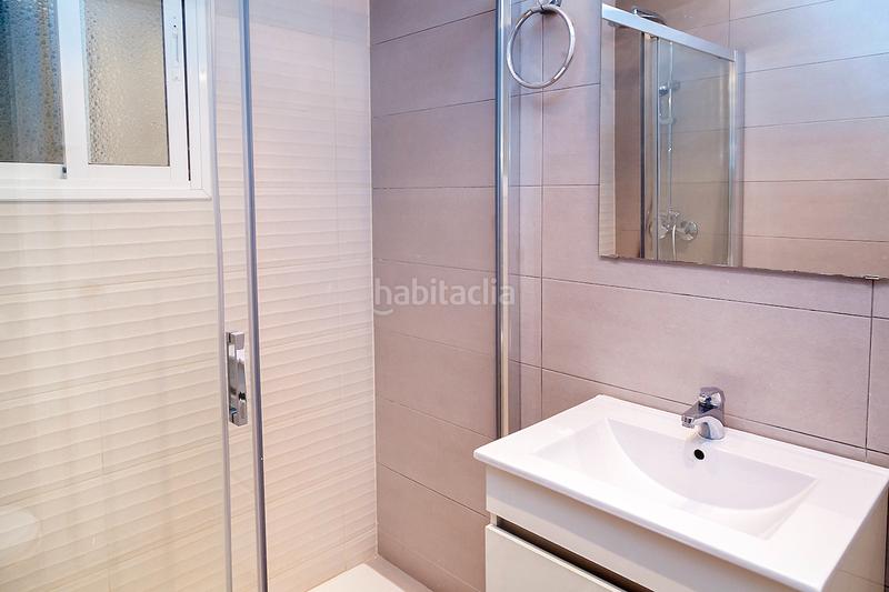 Foto 88f32538-0d08-4557-85c5-660366c35a00. Appartamento in carrer de les camèlies 99 in Baix Guinardó Barcelona