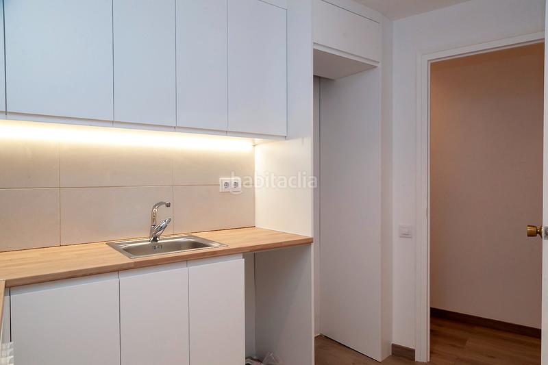 Foto bf282198-47a5-4b5c-9b95-2f57ede5e6b5. Appartamento in carrer de les camèlies 99 in Baix Guinardó Barcelona