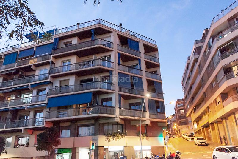 Foto cf2b534c-c02e-4131-9090-7a9d40097eb4. Appartamento in carrer de les camèlies 99 in Baix Guinardó Barcelona