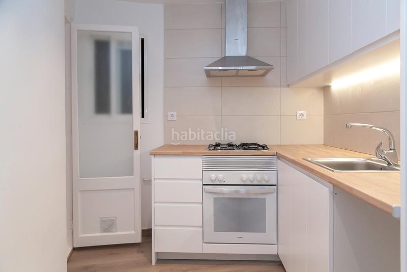 Foto e32a046c-7147-453c-90c8-13c19acea572. Appartamento in carrer de les camèlies 99 in Baix Guinardó Barcelona