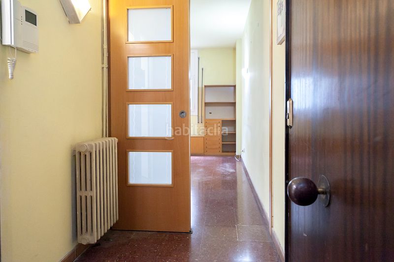 Foto bef95fce-d851-439a-a5c2-3e97eb764455. Pis amb calefacció aparcament a Vila de Gràcia Barcelona